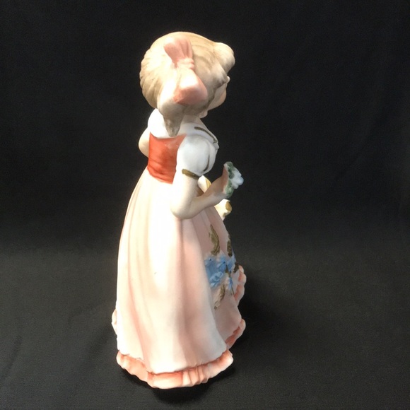 Marika's Original by Lefton Figurine 5489 Girl w/Flower & Umbrella in Pink Dress - Picture 6 of 8